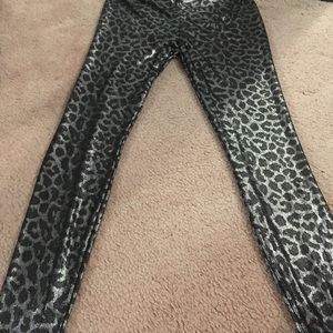Xhilaration leopard print stretch leggings
